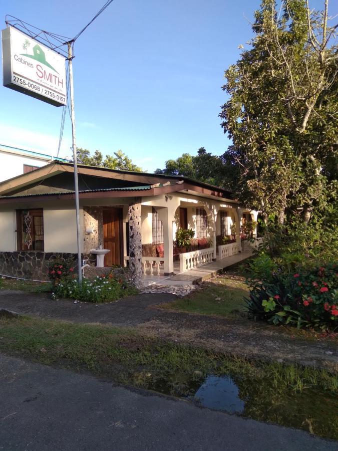 Cabinas Smith Cahuita Bagian luar foto