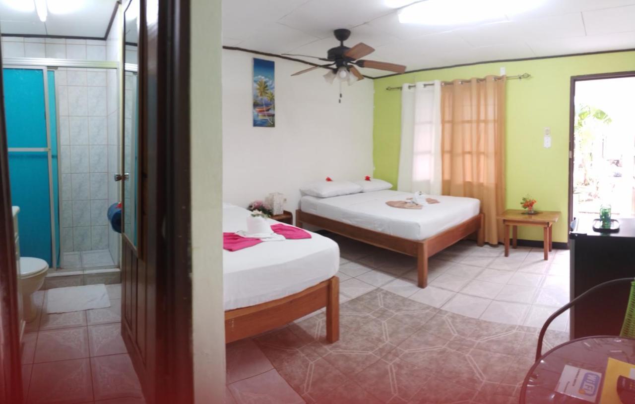 Cabinas Smith Cahuita Bagian luar foto
