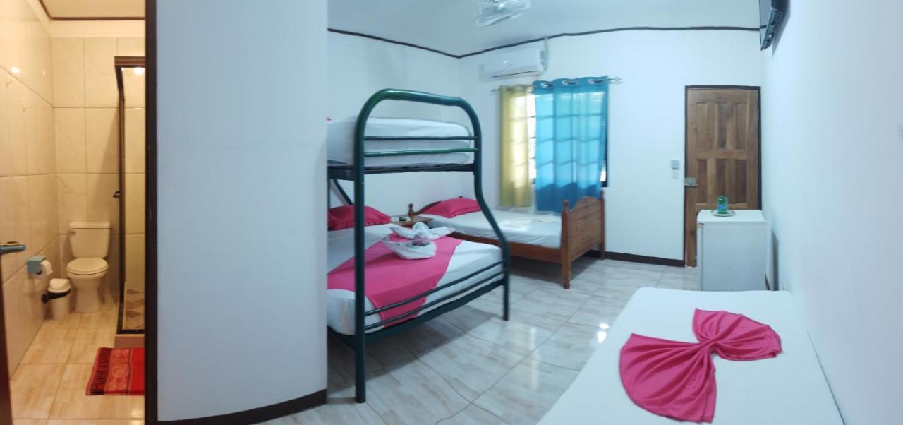 Cabinas Smith Cahuita Bagian luar foto