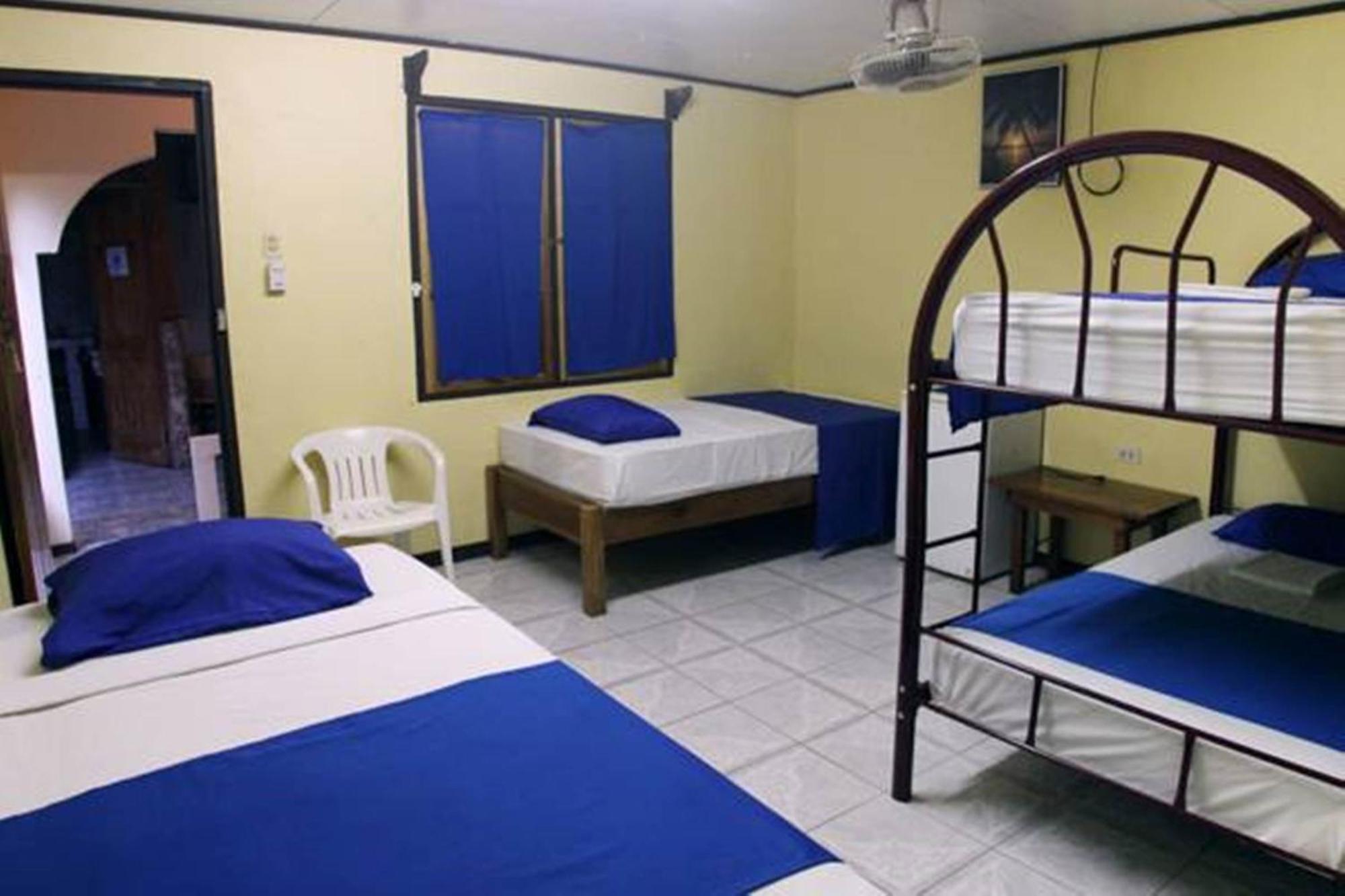 Cabinas Smith Cahuita Ruang foto