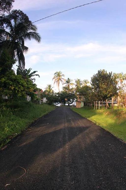 Cabinas Smith Cahuita Bagian luar foto
