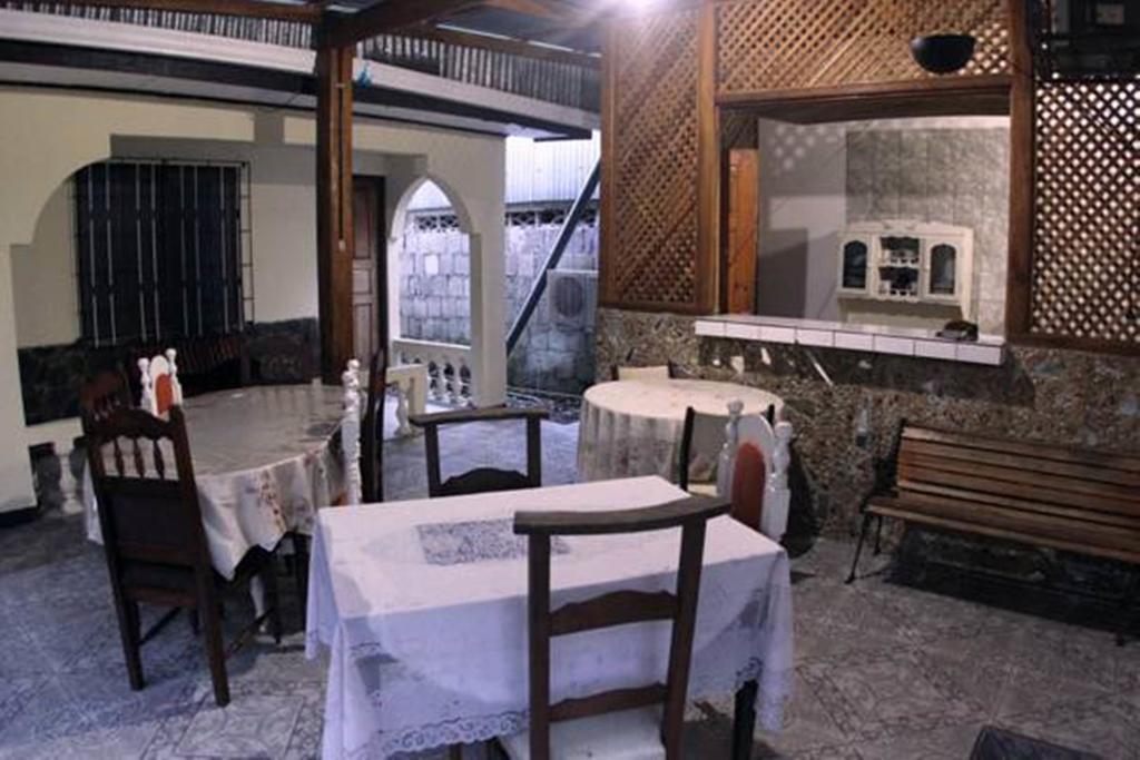 Cabinas Smith Cahuita Bagian luar foto